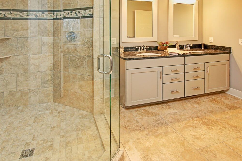 Jamestown Master Bathroom (Walk In Shower) - Eastbrook Homes