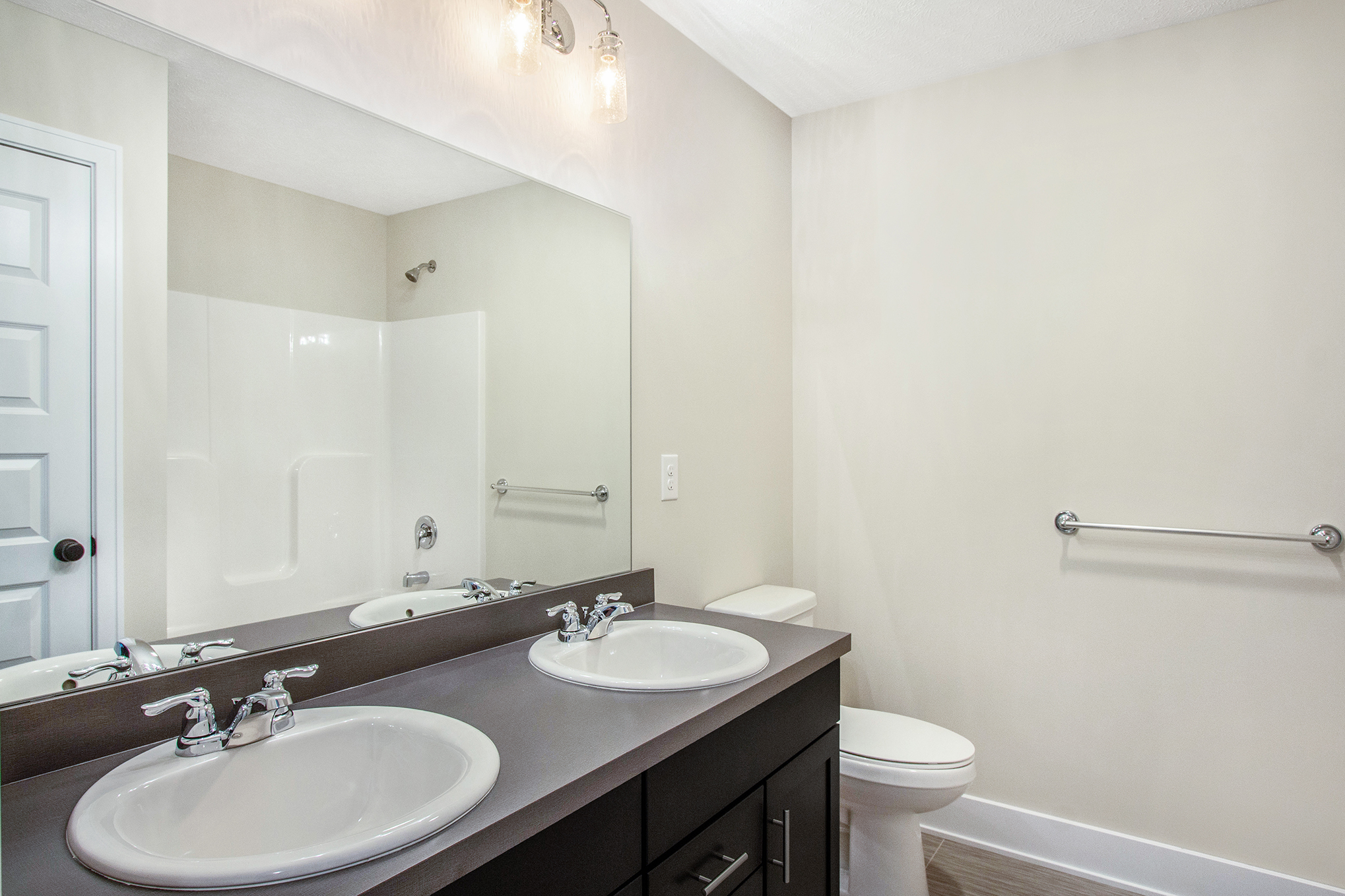 Eastbrook Homes - Preston Home Plan - Bathroom - WHLS00023 - 6014 Southridge Road - Furnished (22)