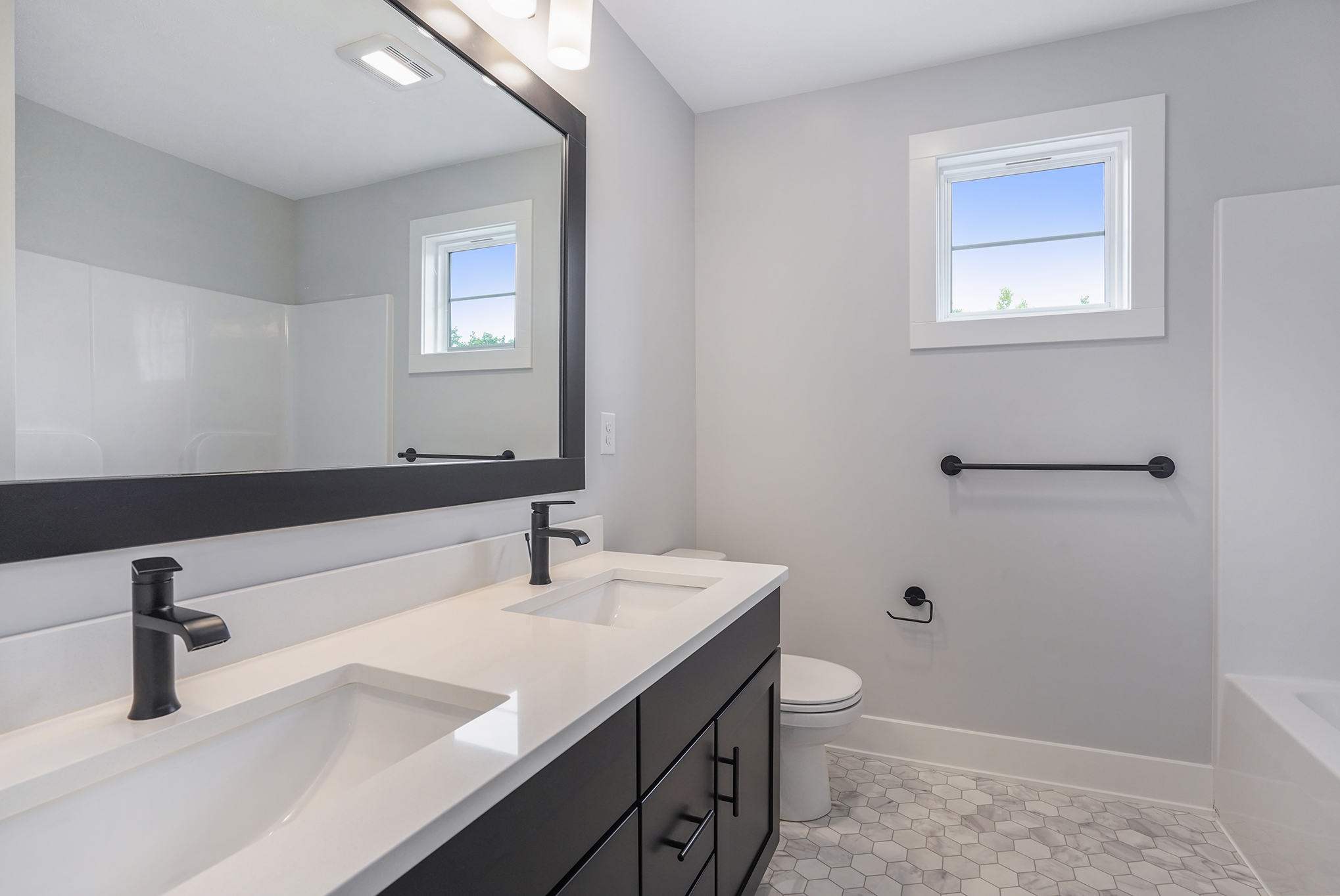 Eastbrook Homes - Hearthside Home Plan - Bathroom – BONM00001 – 9630 Tobermory Drive - Furnished (2)