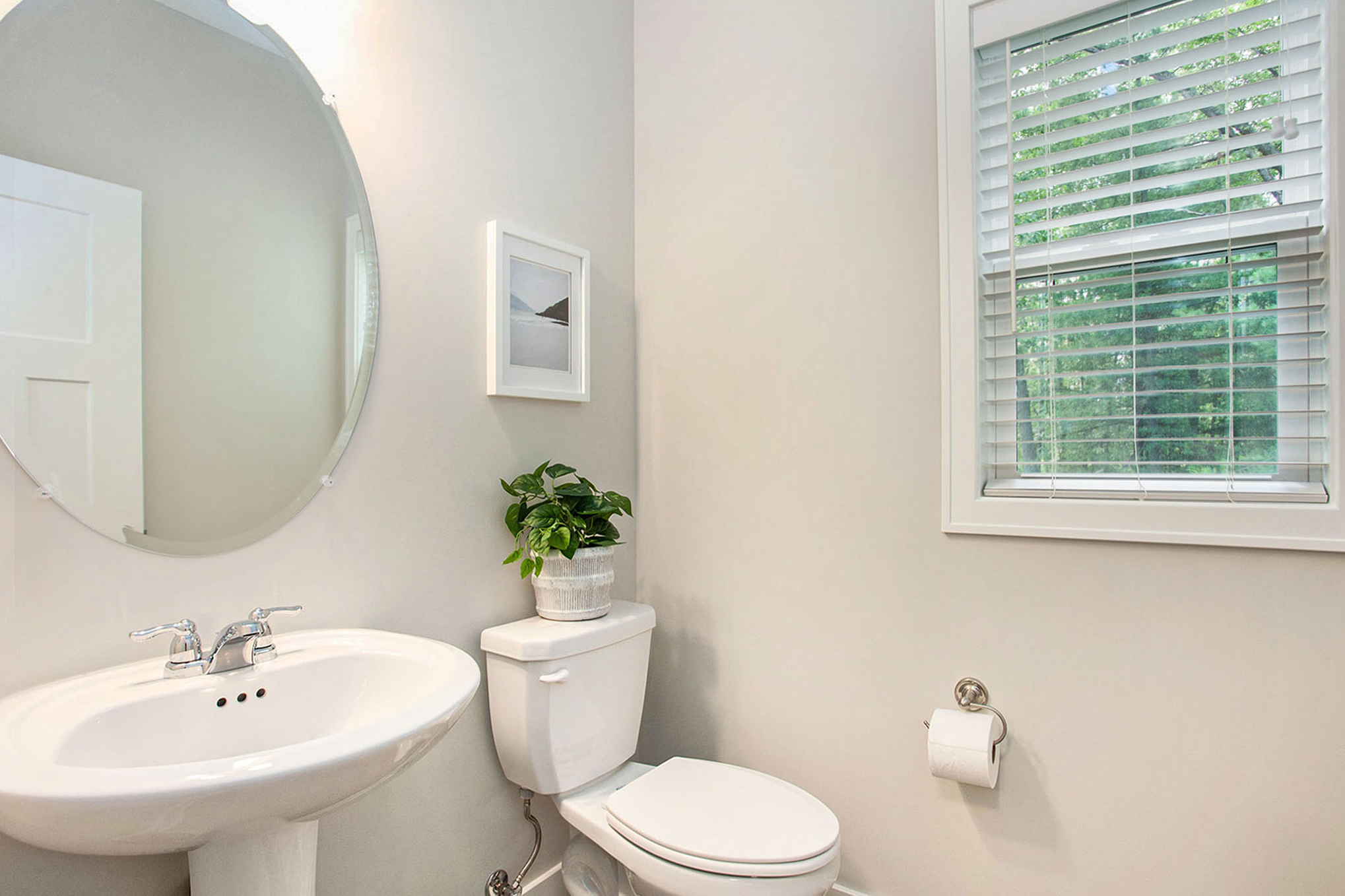 Eastbrook Homes – Stockton Home Plan - Bathroom – LINP00070 – 14450 Windway Dr - Furnished (19)