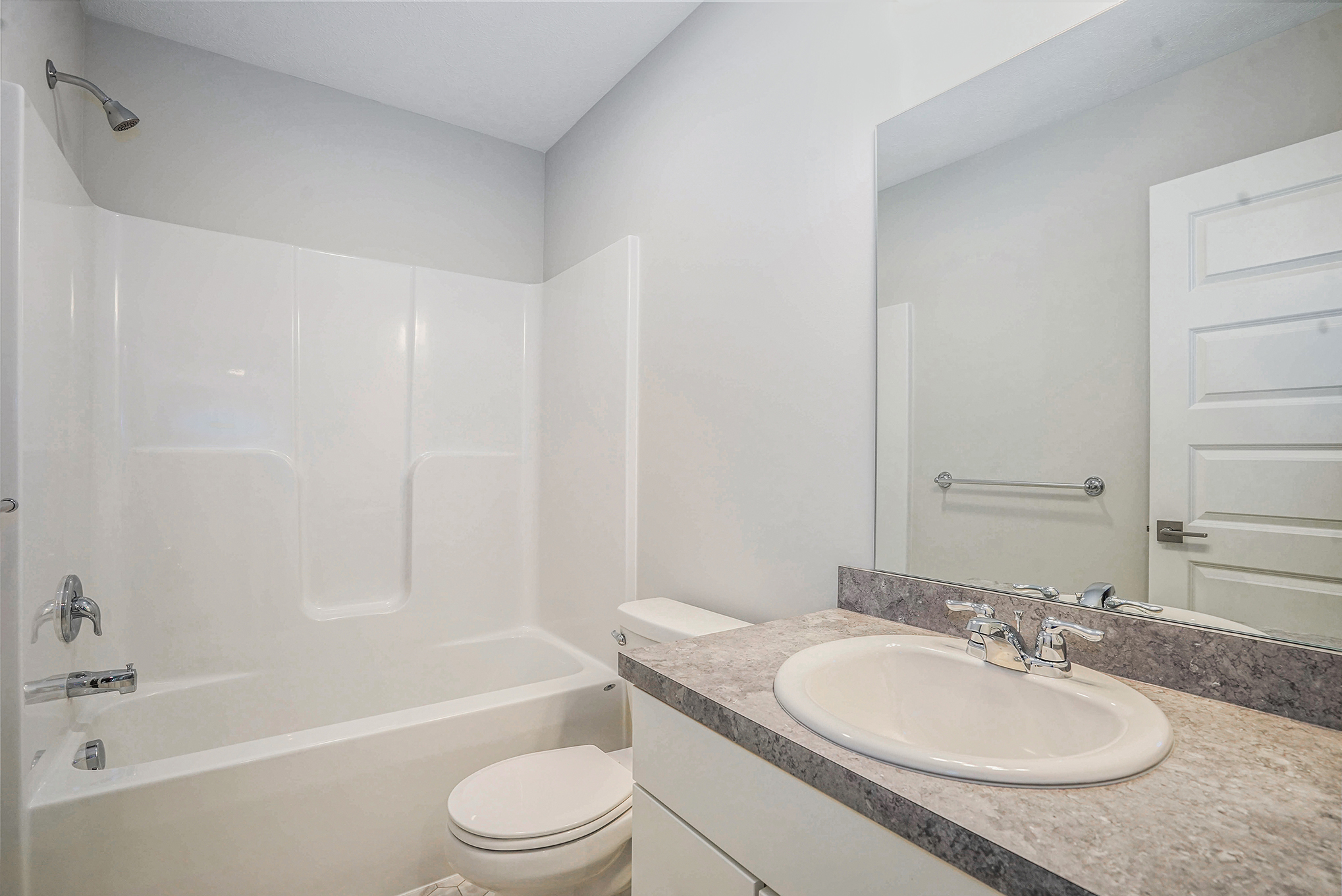 Eastbrook Homes – Taylor Home Plan - Bathroom – LINP00065 – 14415 Windway Dr - Furnished