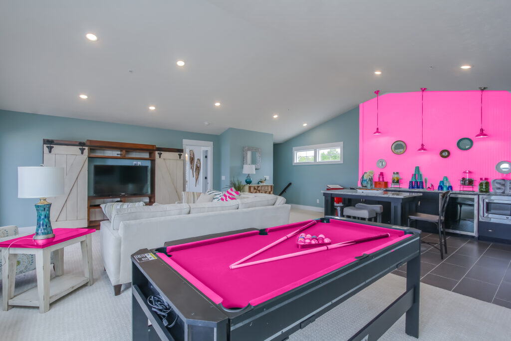 Think Pink - Malibu Dream Home - Rec Room